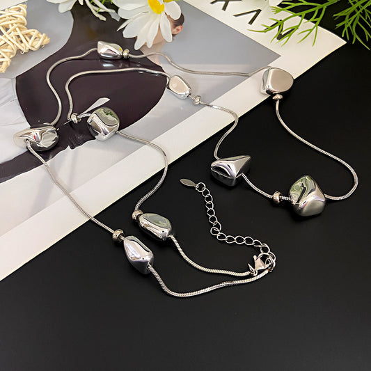 Soft Horizon Necklace
