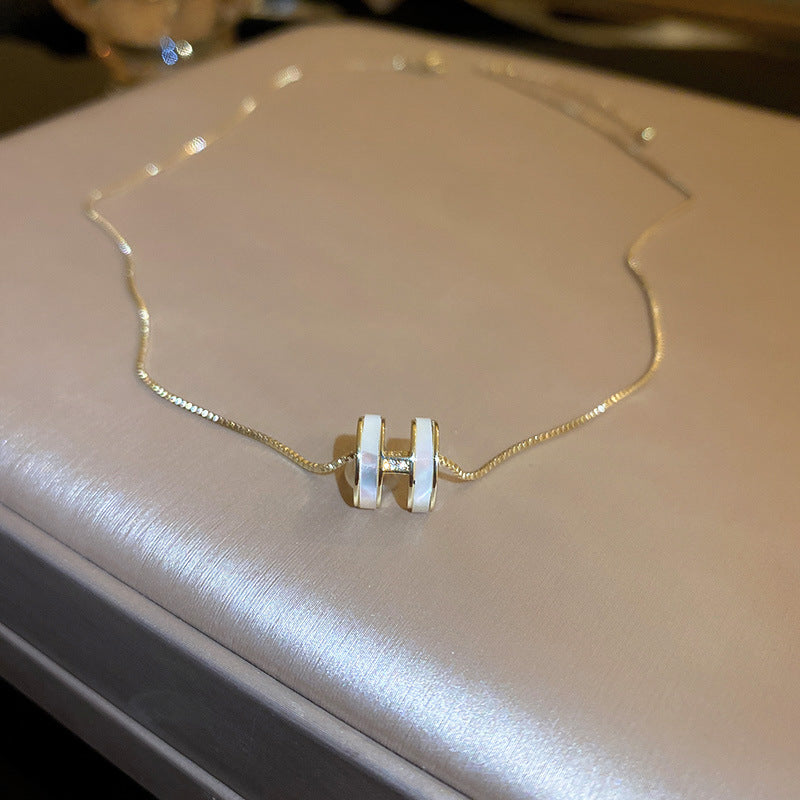 Moonline Necklace