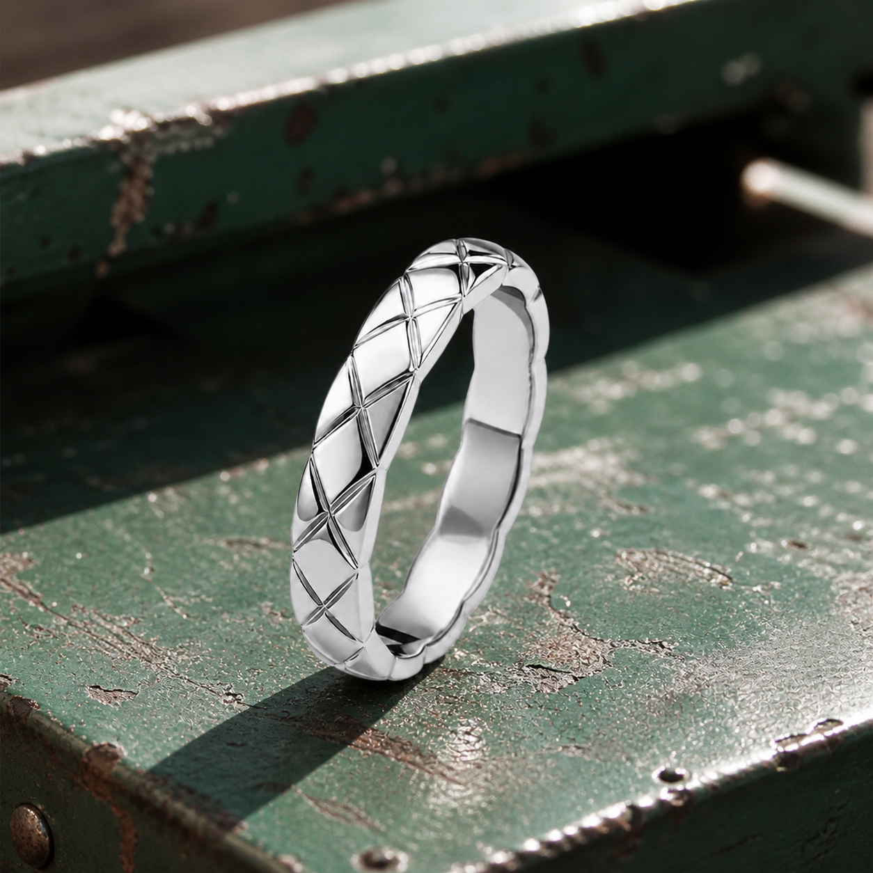 Lucienne Ring