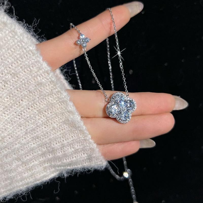 Starlace Necklace